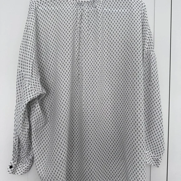 Zara Diamond Pattern  Button-Up Blouse - Picture 6 of 9